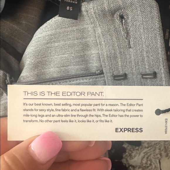 Express Grey and White Pinstriped Signature Stretch Editor Pants. Sz 8/P - Picture 7 of 12